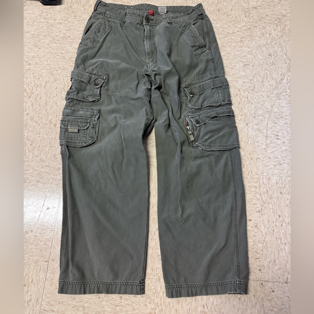 Heavy old navy cargo pants 36 30